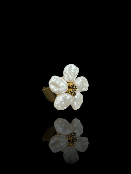 Pearl flower Ring