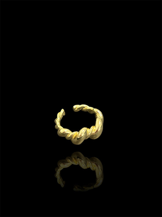 Twisted Ring